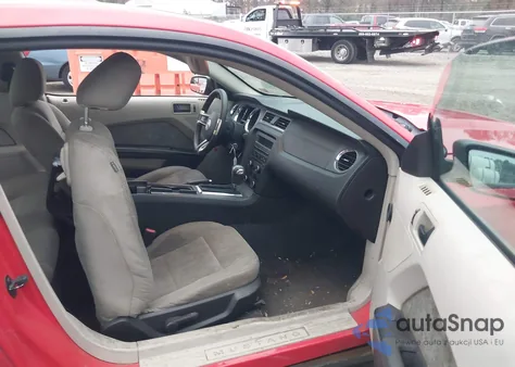 2011 Ford Mustang V6 from USA, damaged, VIN 1ZVBP8AM7B5115752